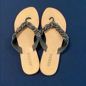 Guess Flip Flops